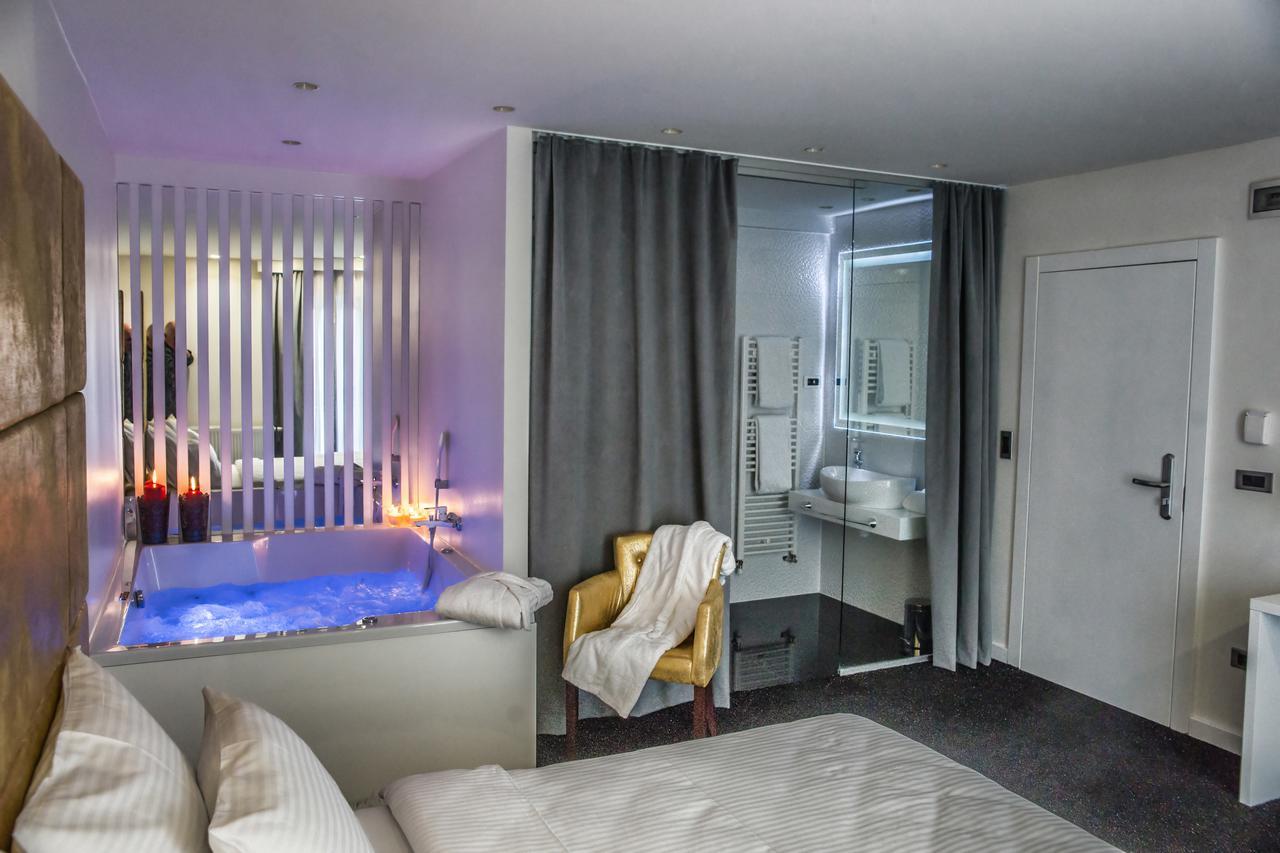 Hotel Forty Two ザグレブ エクステリア 写真
